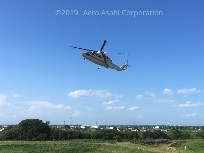 川越メンテナンスセンターにて。空と機体のコントラストが綺麗